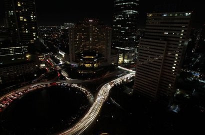 Puluhan Kota di Indonesia Ikut Earth Hour pada 31 Maret 2012