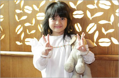 Afiqah Jajal Main Film Hanung Bramantyo 'Perahu Kertas'