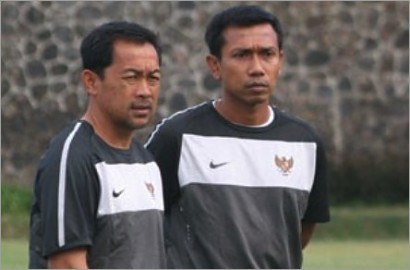 Aji Santoso-Widodo Siapkan Timnas Indonesia Hadapi Piala Asia dan SEA Games 2013