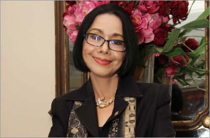 Poppy Dharsono Siap Laporkan Balik Keluarga Moerdiono
