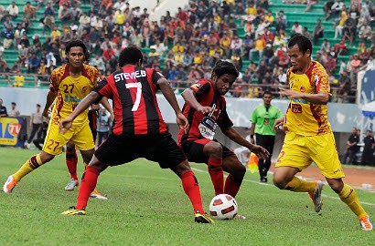 Persipura Jayapura Terus Kejar Sriwijaya FC di Klasemen ISL