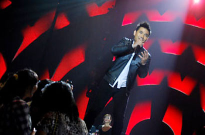 Sandy Harus Pulang dari Panggung 'Indonesian Idol' 2012