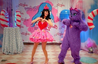 Katy Perry Merasa Seperti di Negeri Dongeng dalam Filmnya
