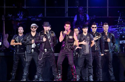 Konser Nostalgia NKOTBSB Pukau Penonton Jakarta