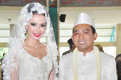 Catherine Wilson Tak Masalah Pensiun Dini dari Dunia Hiburan