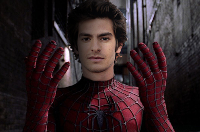 Andrew Garfield Hampir Tercekik Saat Syuting 'Amazing Spider-Man'