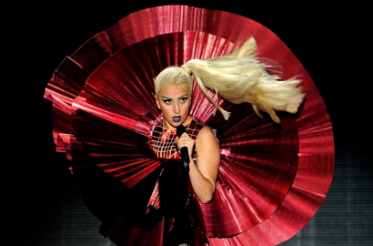 Lady GaGa Hadirkan Perdana Lagu 'Princess Die' Saat Konser di Australia