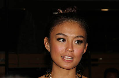 Agnes Monica Terharu Dapat Kejutan Ultah Ke-26