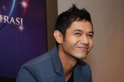 Dude Harlino Senang Kalau Bisa Terlibat Cinlok Lagi