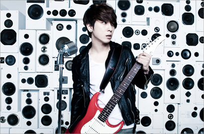 Setengah Tahun, Jung Yong Hwa CN Blue Ciptakan 17 Lagu
