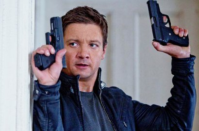 'Bourne Legacy' Curi Posisi Puncak Box Office dari 'Dark Knight Rises'