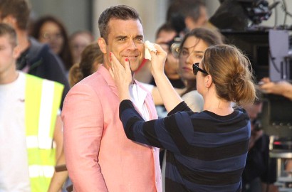Syuting Video Musik Baru, Robbie Williams Tabrakkan Stuntman