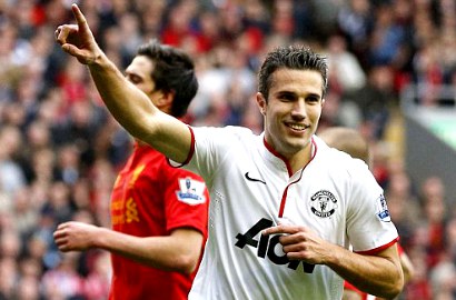 Van Persie Jawara, Jonjo Shelvey Ngamuk di Laga Mu vs Liverpool
