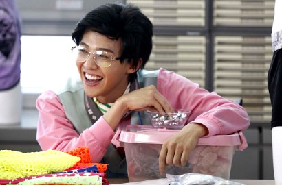 G-Dragon Big Bang Berubah Jadi Cowok Culun di 'Infinity Challenge'