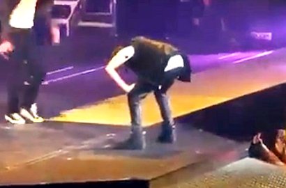 Justin Bieber Minta Maaf Usai Muntah di Atas Panggung