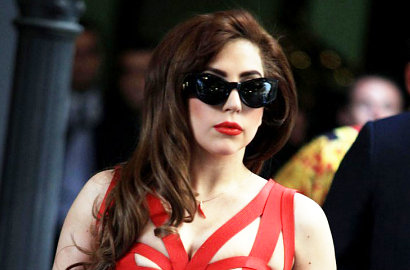Lady GaGa Orang Pertama di Dunia yang Punya 30 Juta Follower