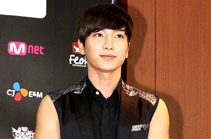 Jelang Wamil, Fans Thailand Ucapkan Perpisahan pada Leeteuk