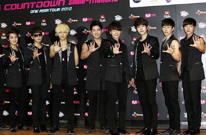 Super Junior Dikalahkan Han Geng di MTV EMA 2012