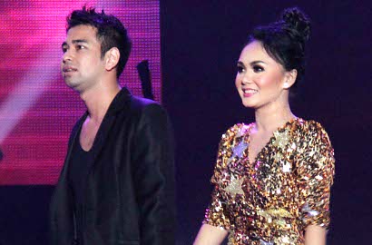 Yuni Shara Cuek Dicium Mesra Raffi Ahmad