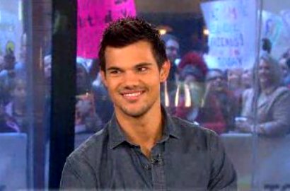 Taylor Lautner Minta Sutradara Kurangi Adegan Topless di 'Breaking Dawn 2'