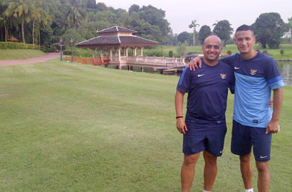 Timnas AFF 2012 Tetap Bawa Raphael Maitimo ke Malaysia