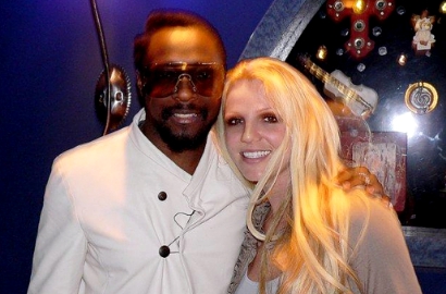 Britney Spears dan will.i.am Rilis Video Teaser 'Scream and Shout'