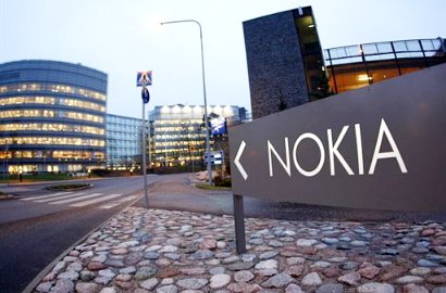 Menang Perang Paten, Nokia Tuntut Penghentian Penjualan BlackBerry