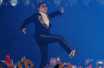 PSY Panaskan Thailand dengan 'Gangnam Extra Live Concert'
