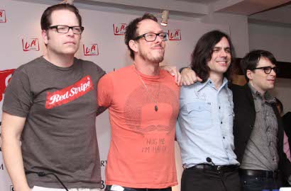 Siap Konser di Jakarta, Weezer Kagumi Fans Indonesia