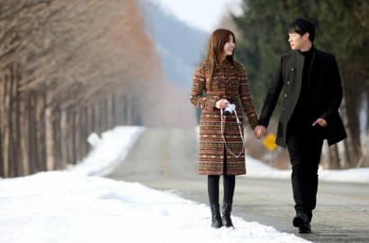 Yoon Eun Hye dan Yoochun JYJ Kencan di Tengah Salju di 'I Miss You'