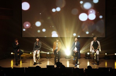 Akan Dirilis 2 Versi, SHINee Gandeng Produser Justin Bieber untuk 'Dream Girl'