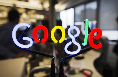 Kalahkan Apple, Google Cetak Rekor Saham Rp 7,7 Juta