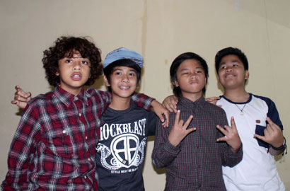 Coboy Junior Siapkan Konser di Dalam Pesawat Mengudara