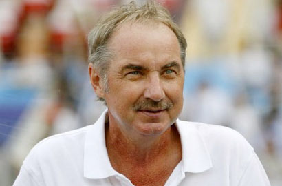 Alfred Riedl Kecam PSSI Tidak Sabar Mengurus Timnas Indonesia