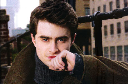 Daniel Radcliffe Hadapi Yakuza di Film Thriller Jepang 'Tokyo Vice'