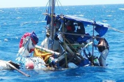 Pria Ceko Nekat Berlayar Taiwan-Jepang dengan Rakit Ala Film 'Life of Pi'