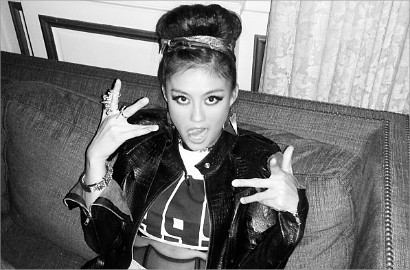 Agnes Monica Bergaya Ala Rapper dan Diisukan Ganti Nama