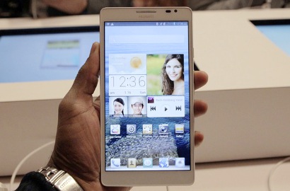 BlackBerry, Nokia, Apple Diprediksi Sedang Siapkan Phablet