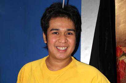 Sembuh, Olga Syahputra Hadiahkan Mobil Sedan pada Seorang Fans