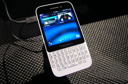 BlackBerry Q5 Pastikan Meluncur 23 Agustus di Indonesia