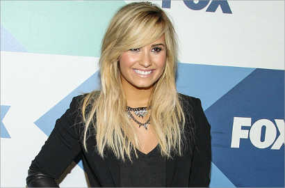 Foto Bugil Mirip Demi Lovato Dijual Lewat Internet