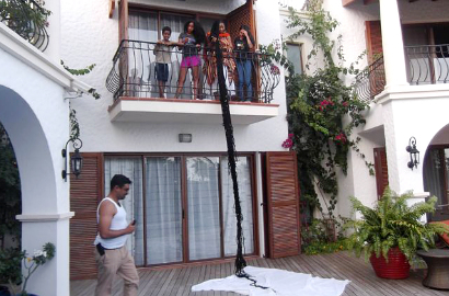 Inilah 'Rapunzel' Rambut Gimbal Paling Panjang Sedunia