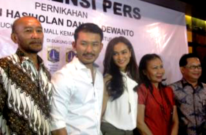 Atiqah dan Rio Dewanto Akan Gelar Pernikahan di Benteng Belanda