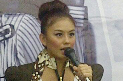 Agnes Monica Gandeng Produser Amerika dalam Album 'Agnez Mo'