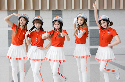 'Bar Bar Bar' dari Crayon Pop Bakal Jadi The Next 'Gangnam Style?'