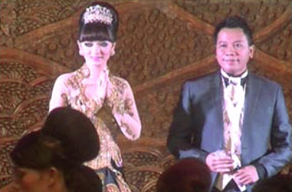 Calon Suami Zaskia Gotik Diisukan Seorang Penipu