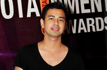 Raffi Ahmad Jajal Jadi Produser Film 'Wanita Tetap Wanita'
