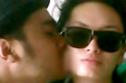 Zaskia Gotik Berkelit Soal Foto Mesra dengan Pria Selain Vicky