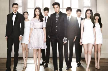 Park Shin Hye dan Lee Min Ho Bergaya Kerajaan di Poster 'Heirs'