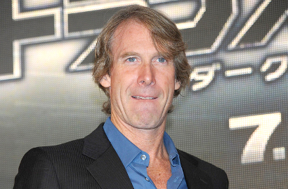 Michael Bay Dipalak Pria Mabuk Saat Syuting 'Transformers 4' di Hong Kong